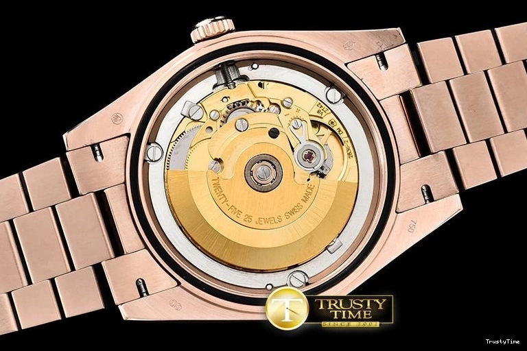 0926 RDD0218A – DayDate 40mm Casual 690